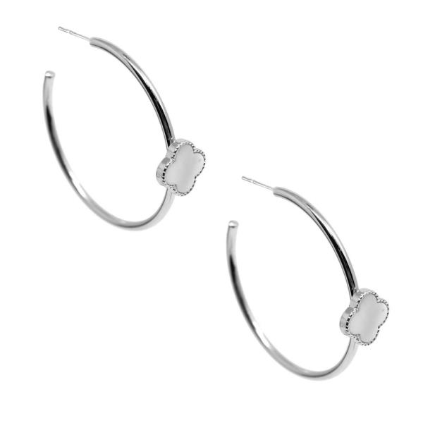 CLOVER HOOP EARRING