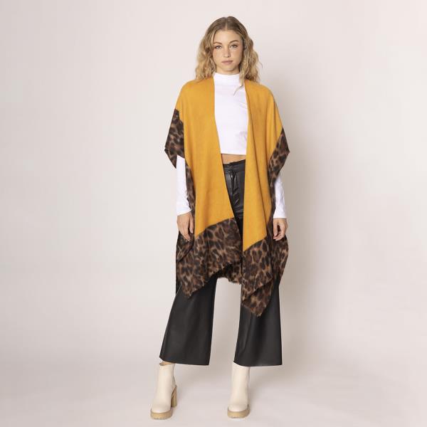 LEOPARD BORDER COZY KIMONO