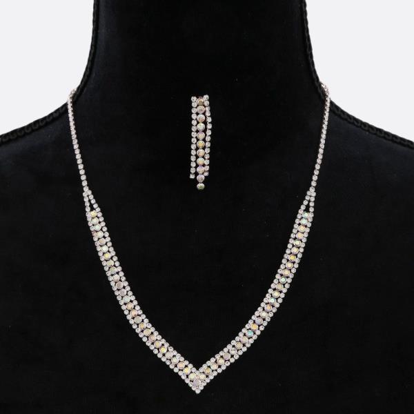 V SHAPE RHINESTONE NECKLACE