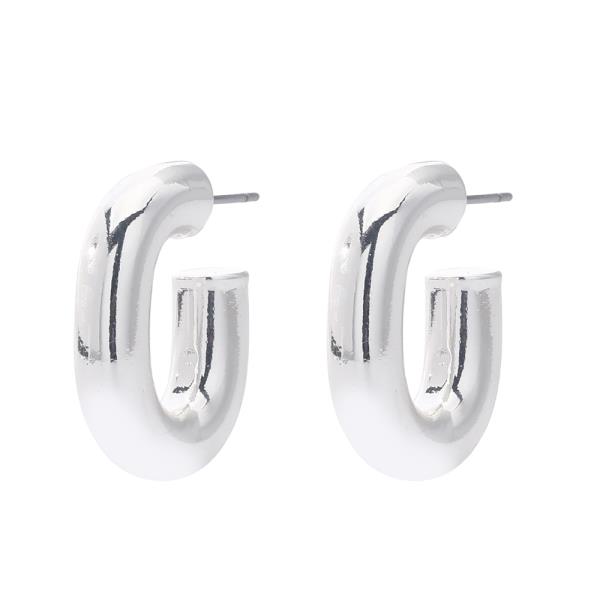 PIPE OPEN OVAL METAL EARRING