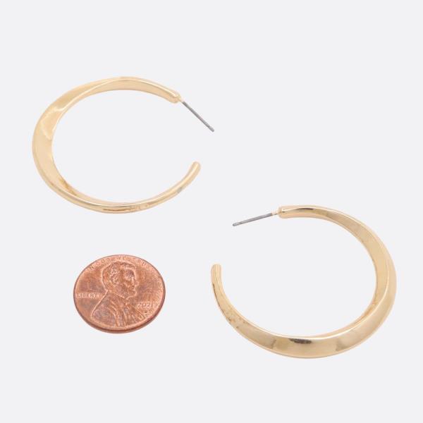 OPEN HOOP METAL EARRING