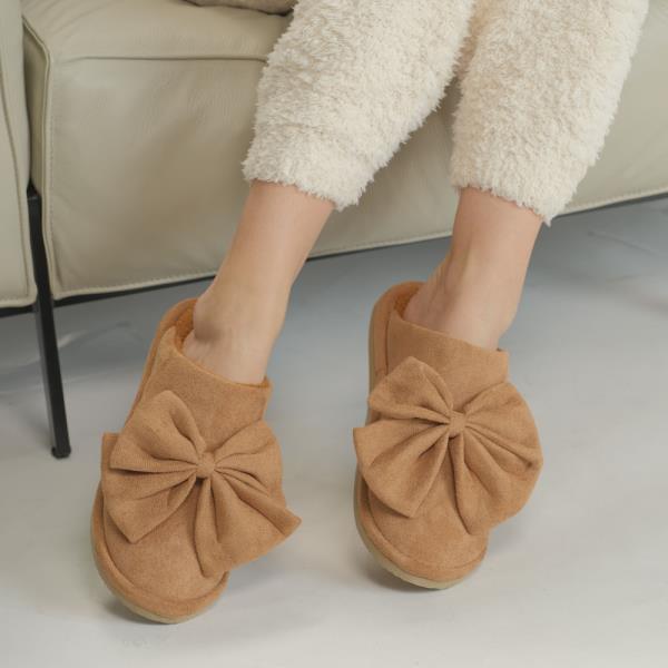 CC FAUX SUEDE BOW SLIPPERS - ML SIZE