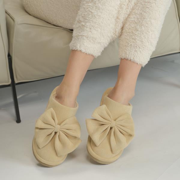 CC FAUX SUEDE BOW SLIPPERS - ML SIZE