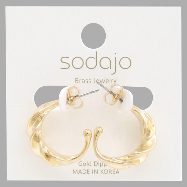 SODAJO TWISTED LINK GOLD DIPPED EARRING