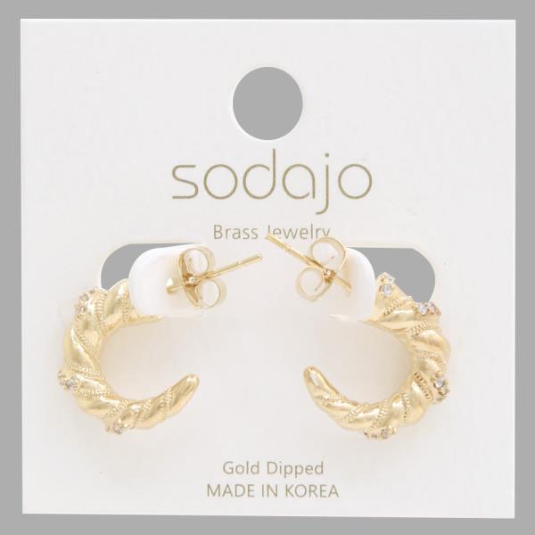 SODAJO TWISTED LINK OPEN HOOP GOLD DIPPED EARRING