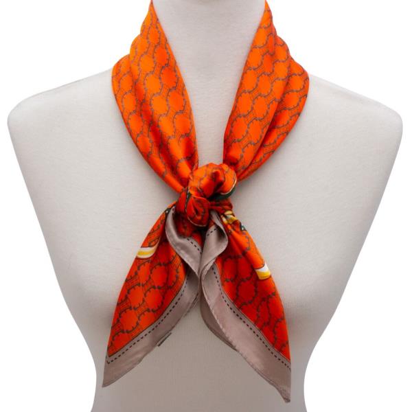 SATIN DIAMOND PATTERN NECK SCARF