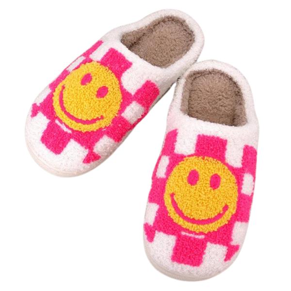 HAPPY FACE CHECKER COZY FLUFFY HOUSE SLIPPER - M SIZE