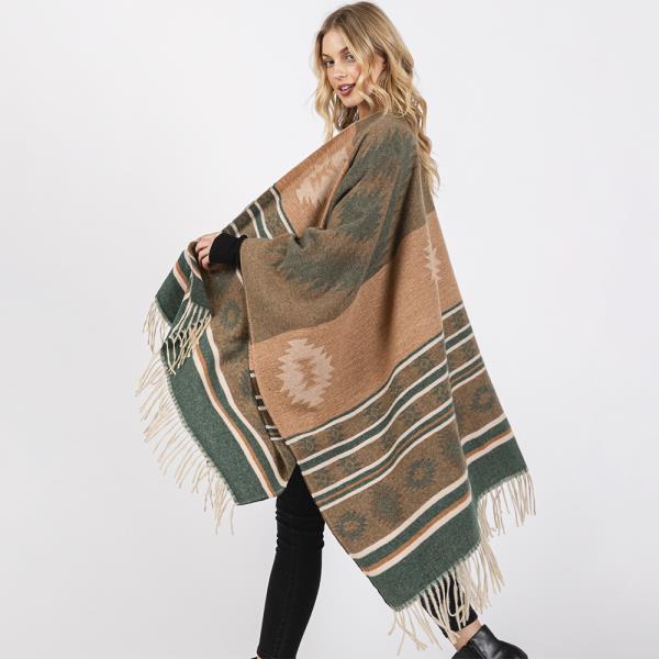 AZTEC PATTERN FRINGE RUANA