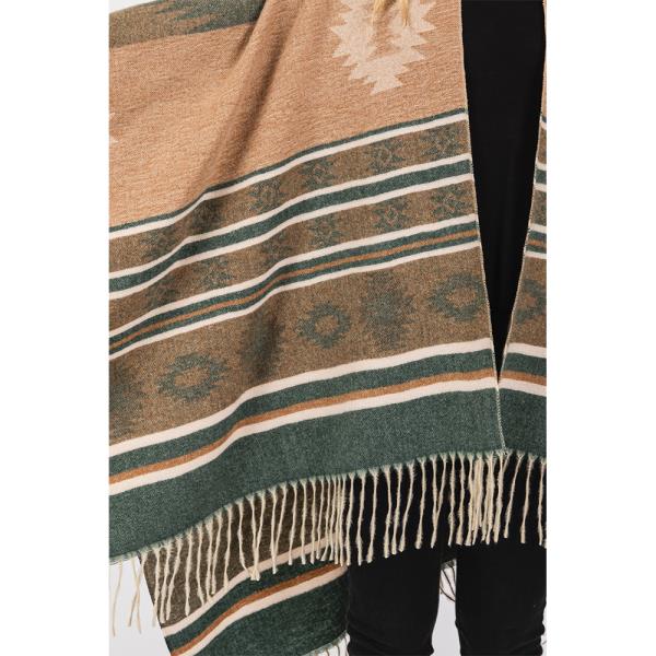 AZTEC PATTERN FRINGE RUANA