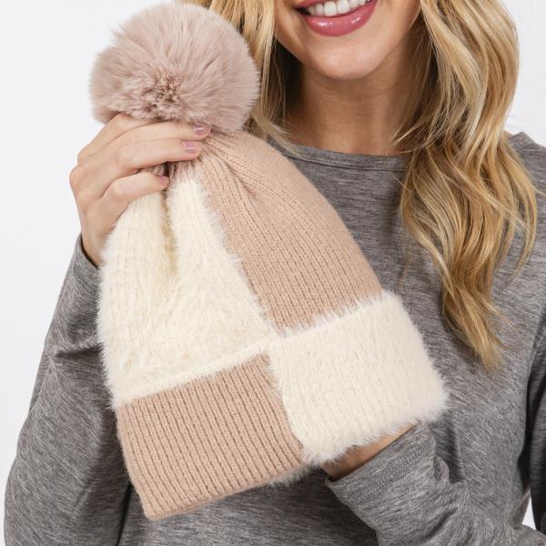 FUZZY DETAILED FLEECE POM POM BEANIE