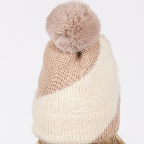 FUZZY DETAILED FLEECE POM POM BEANIE