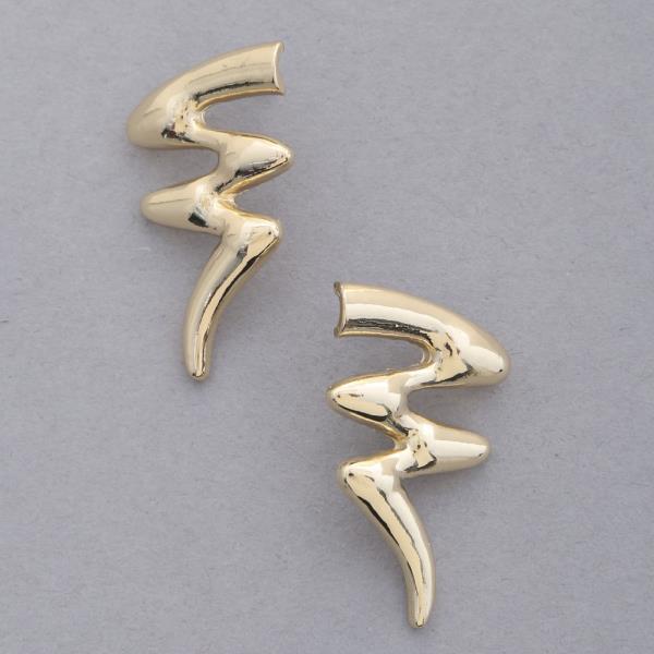 WAVY METAL EARRING