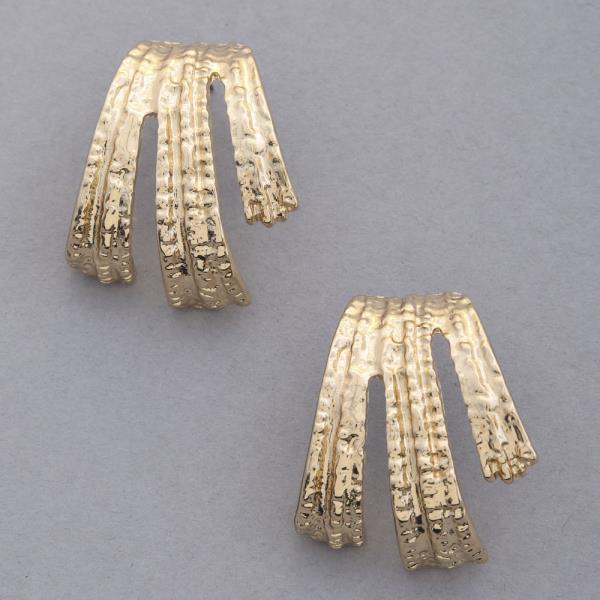 ORGANIC SHAPE METAL EARRING