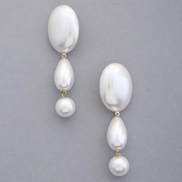 TRIPLE PEARL DANGLE EARRING