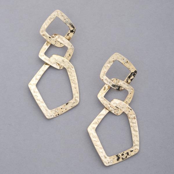 HAMMERED METAL GEOMETRIC SHAPE DANGLE EARRING