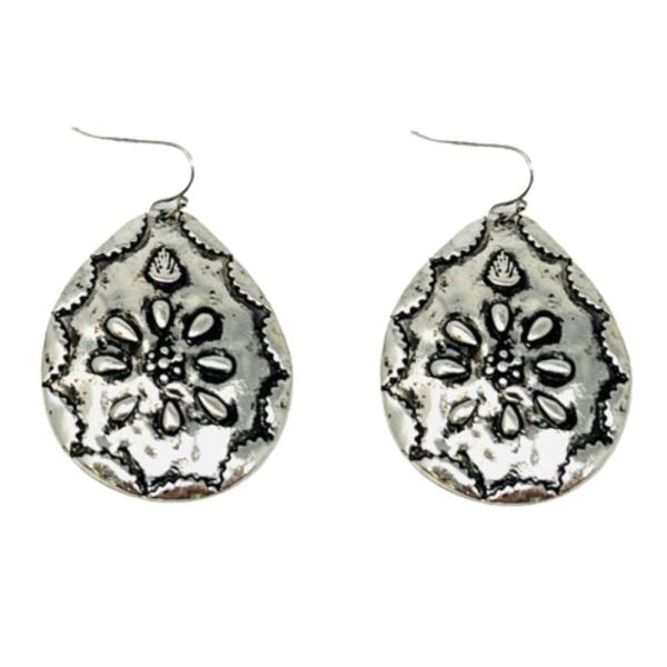 WESTERN METAL FLOWER DANGLE EARRING