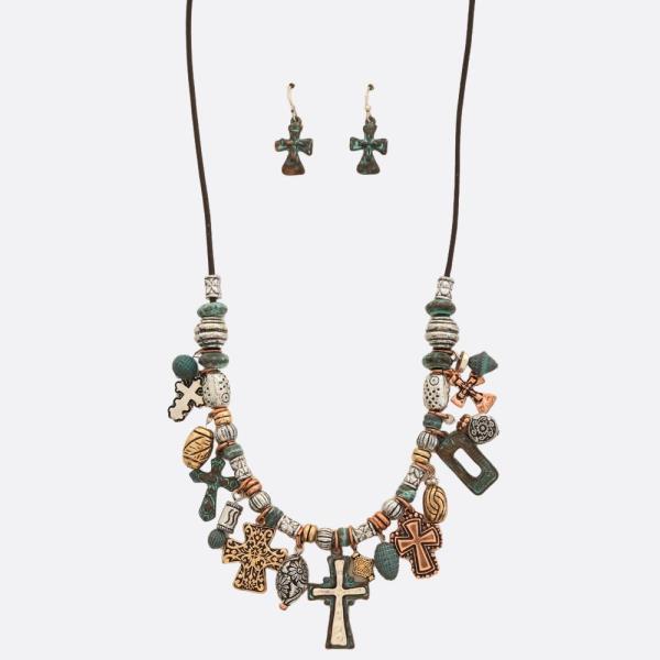 WESTERN STYLE CROSS CHARM BEADED NECKLACE