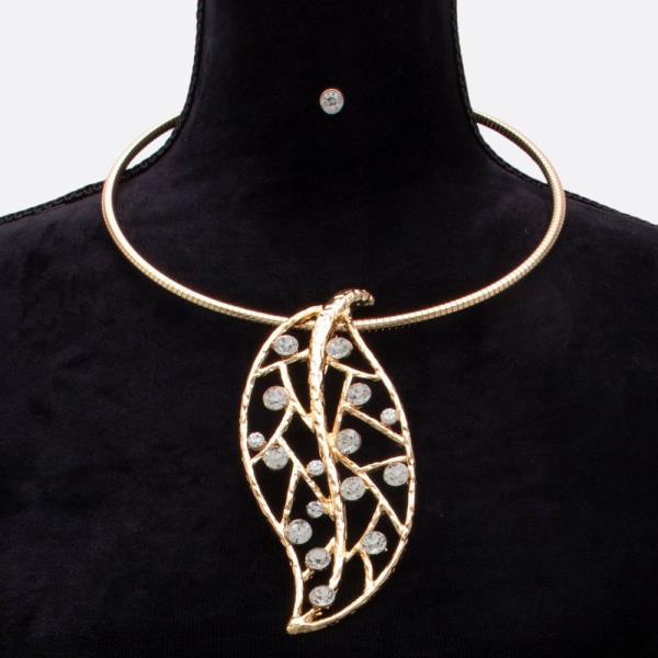 LEAF RHINESTONE PENDANT METAL NECKLACE