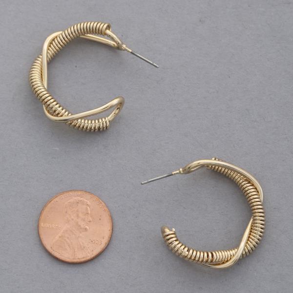 COIL SOLID TWISTED OPEN HOOP EARRING