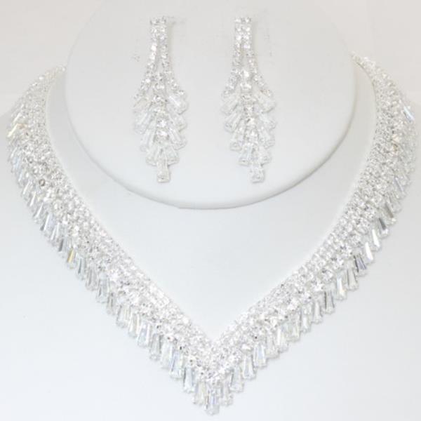 RHINESTONE V NECKLACE EARRING SET