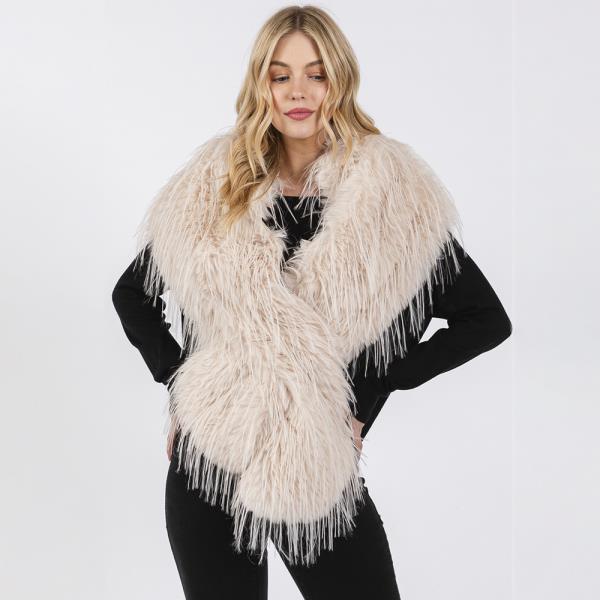 FAUX FUR PULL THROUGH SHAWL