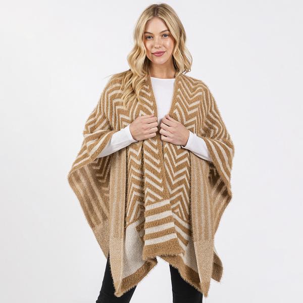 FUZZY CHEVRON PATTERN RUANA