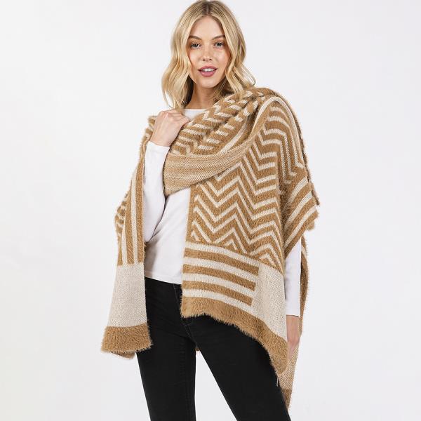 FUZZY CHEVRON PATTERN RUANA