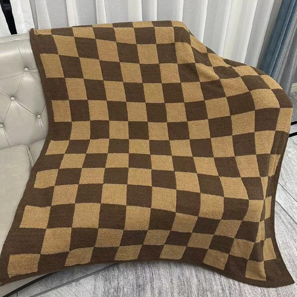 CHECKERED REVERSIBLE THROW BLANKET