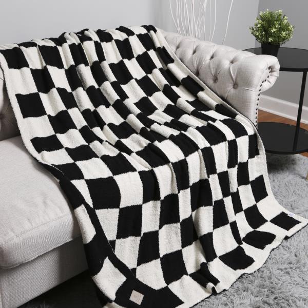 CHECKERED REVERSIBLE THROW BLANKET