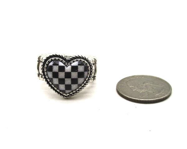 WESTERN CHECKER HEART WIDE RING