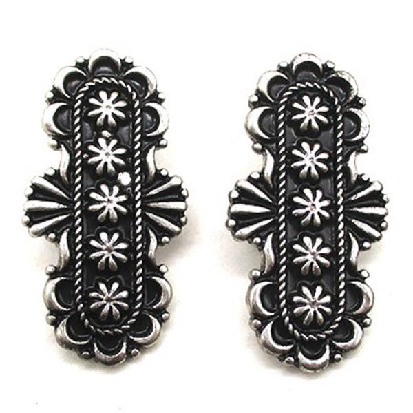 WESTERN STYLE EARRING