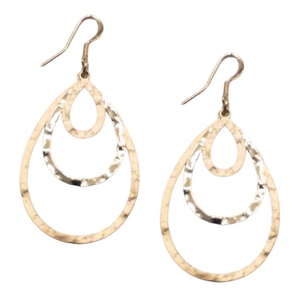 METAL TRIPLE TEARDROP DANGLE EARRING