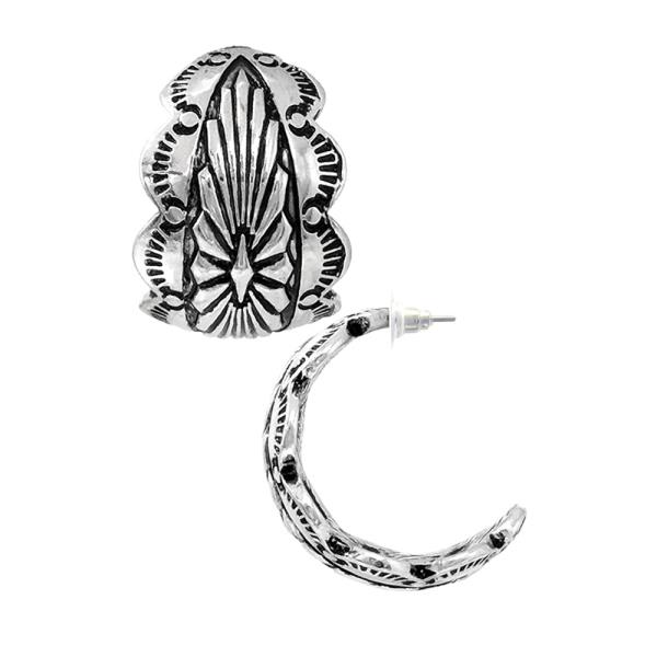 WESTERN STYLE C HOOP EARRING