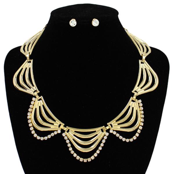 METAL CHUNKY NECKLACE