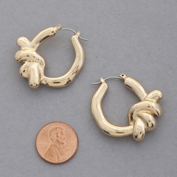 ORGANIC SHAPE METAL HOOP EARRING