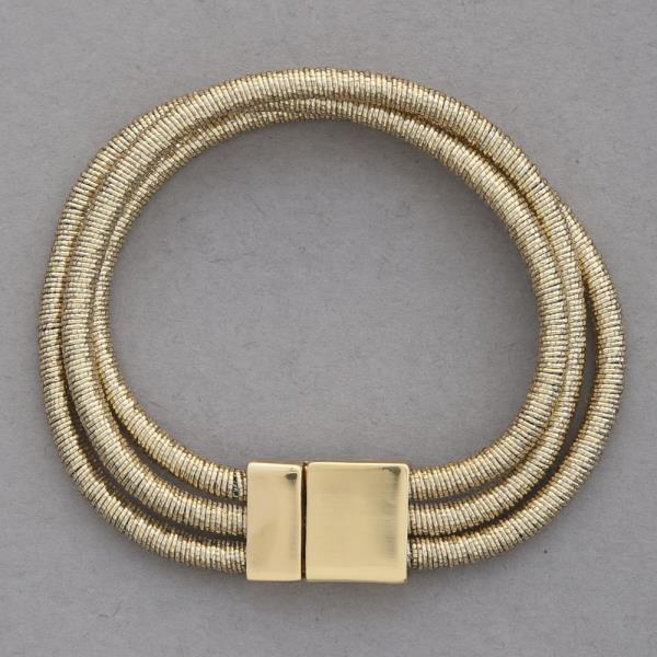 METALLIC THREAD COIL LAYERED MANGANIC BRACELET