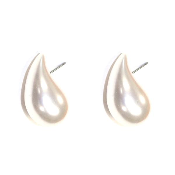 TEARDROP PEARL EARRING