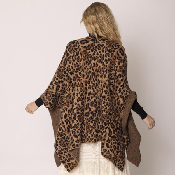 LEOPARD KNIT RUANA