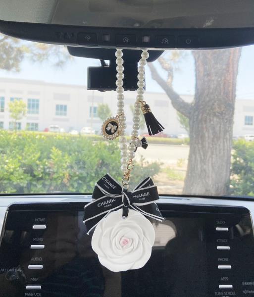 FLOWER CHARM CAR AIR FRESHENER