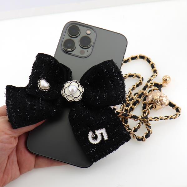 RIBBON CELL PHONE HOLDER