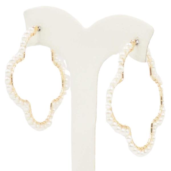 PEARL CLOVER HOOP EARRING