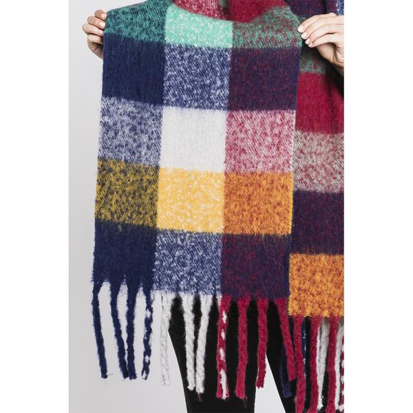 MULTI COLOR PLAID SCARF W/FRINGE