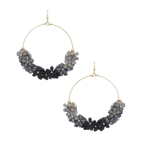 FLOWER CLUSTER HOOP EARRING