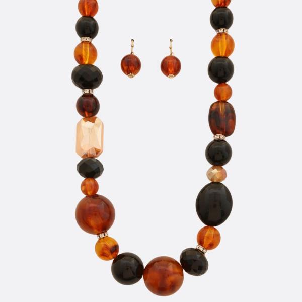 BEADED NECKLACE