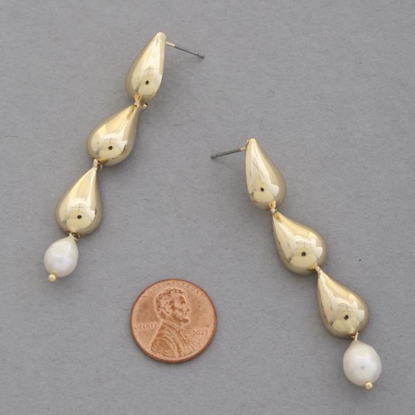 TRIPLE TEARDROP METAL PEARL BEAD DANGLE EARRING