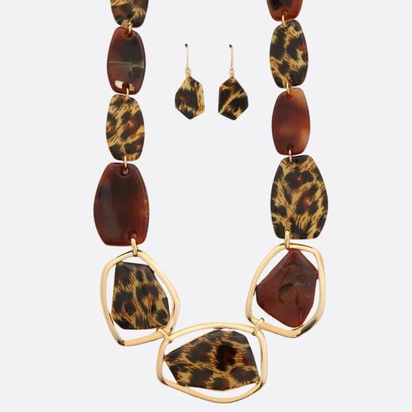 STONE BEADED LINK NECKLACE