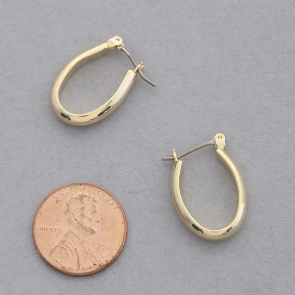 SODAJO OVAL GOLD DIPPED EARRING