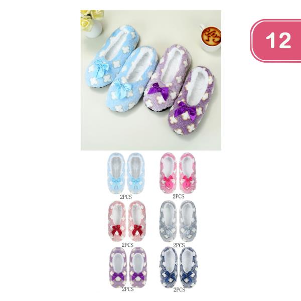 CLOVER FUZZY SLIPPER (12 UNITS)