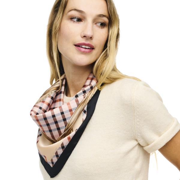 BELT PLAID PATTERN SILKY SQUARE NECK SCARF
