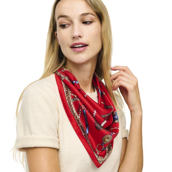 BELT PATTERN SILKY SQUARE NECK SCARF